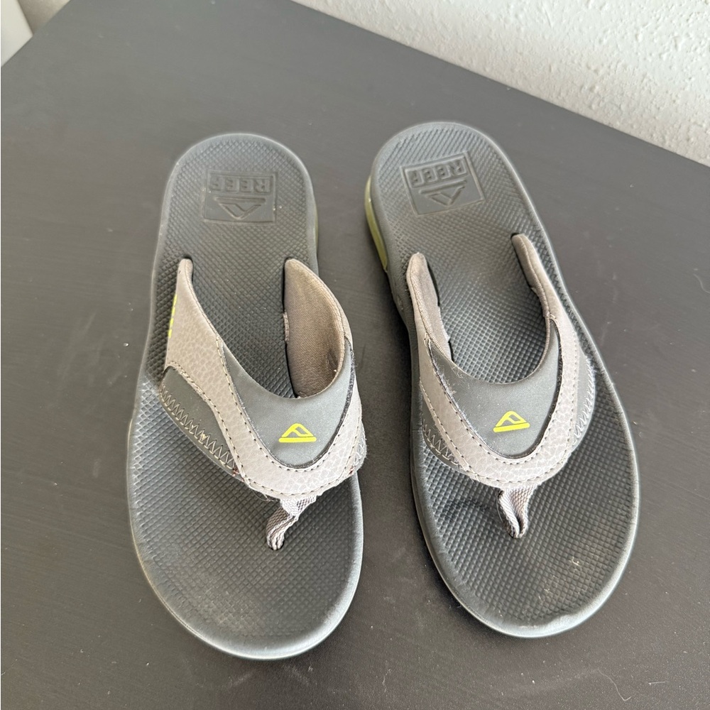 Reef Kids Gray and Yellow Flip Flops